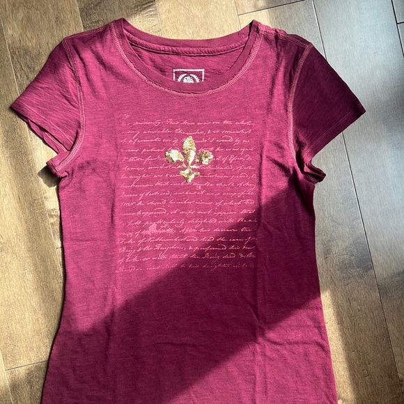 Red t-shirt - Picture 1 of 3